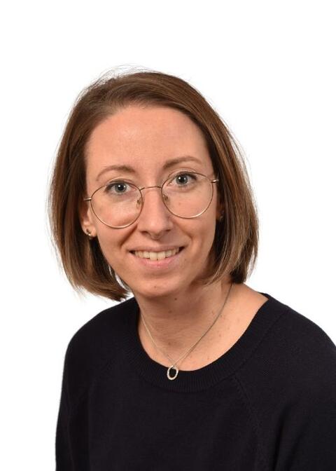 Mag.(FH) Claudia Dirmon-Mazzurana