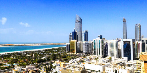 Panorama von Abu Dhabi Stadt © ventdusud / Shutterstock.com