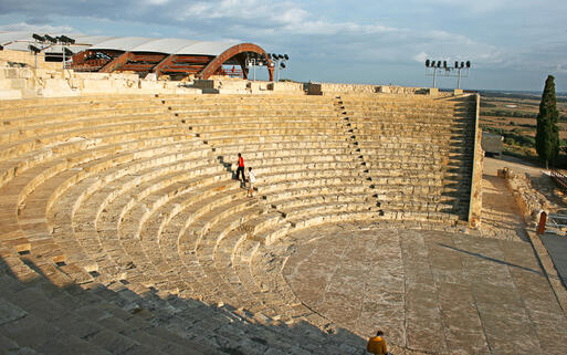 © ruzanna / Shutterstock.com Amphitheater in Kourion, Zypern © ruzanna / Shutterstock.com