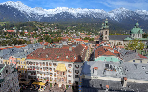 © Mihai-Bogdan Lazar / shutterstock.com Blick auf das Goldene Dachl in Innsbruck © Mihai-Bogdan Lazar / shutterstock.com